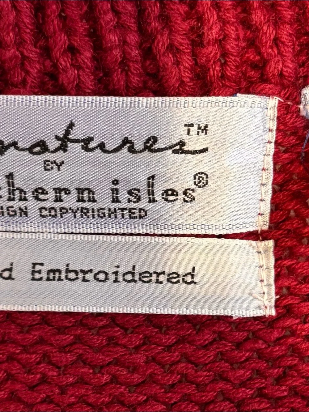 Signatures by Northern Isles Hand Embroidered Hunting Theme Knitted Vest Sz L